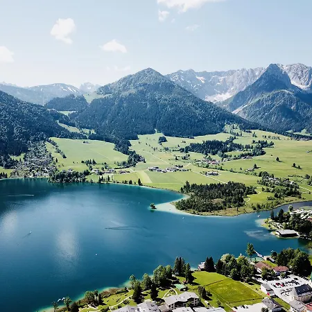Mountain & * Walchsee